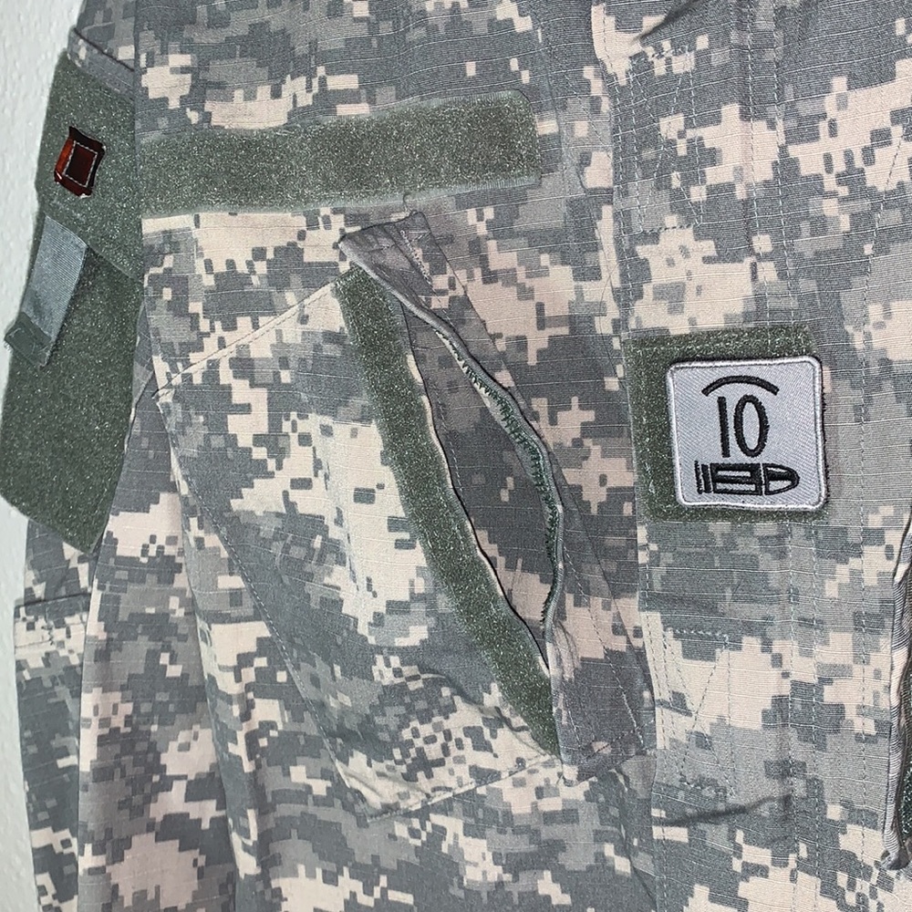 VINTAGE Genuine US Military field camo army green tan jacket Sz S patch pockets - Picture 10 of 12